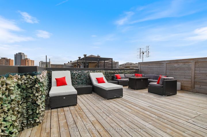 Photo 38 at 2722 Draper Avenue, Nepean (Redwood Park), Ottawa