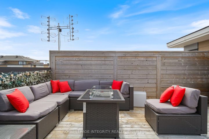 Photo 39 at 2722 Draper Avenue, Nepean (Redwood Park), Ottawa