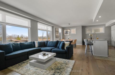 Photo 11 at 2722 Draper Avenue, Nepean (Redwood Park), Ottawa