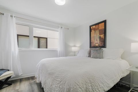 Photo 30 at 2722 Draper Avenue, Nepean (Redwood Park), Ottawa