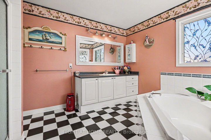 Photo 30 at 257 Stoneway Drive, Nepean (Barrhaven East), Ottawa