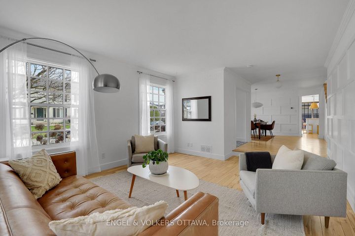 Photo 3 at 30 Birkett Street, Nepean (Heritage Park), Ottawa