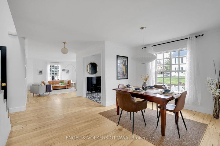 Photo 5 at 30 Birkett Street, Nepean (Heritage Park), Ottawa