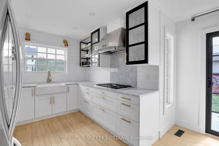 Photo 8 at 30 Birkett Street, Nepean (Heritage Park), Ottawa