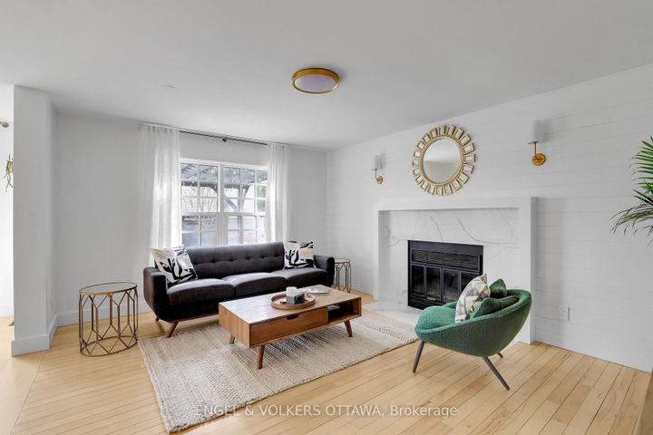 Photo 11 at 30 Birkett Street, Nepean (Heritage Park), Ottawa