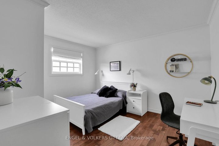 Photo 17 at 30 Birkett Street, Nepean (Heritage Park), Ottawa