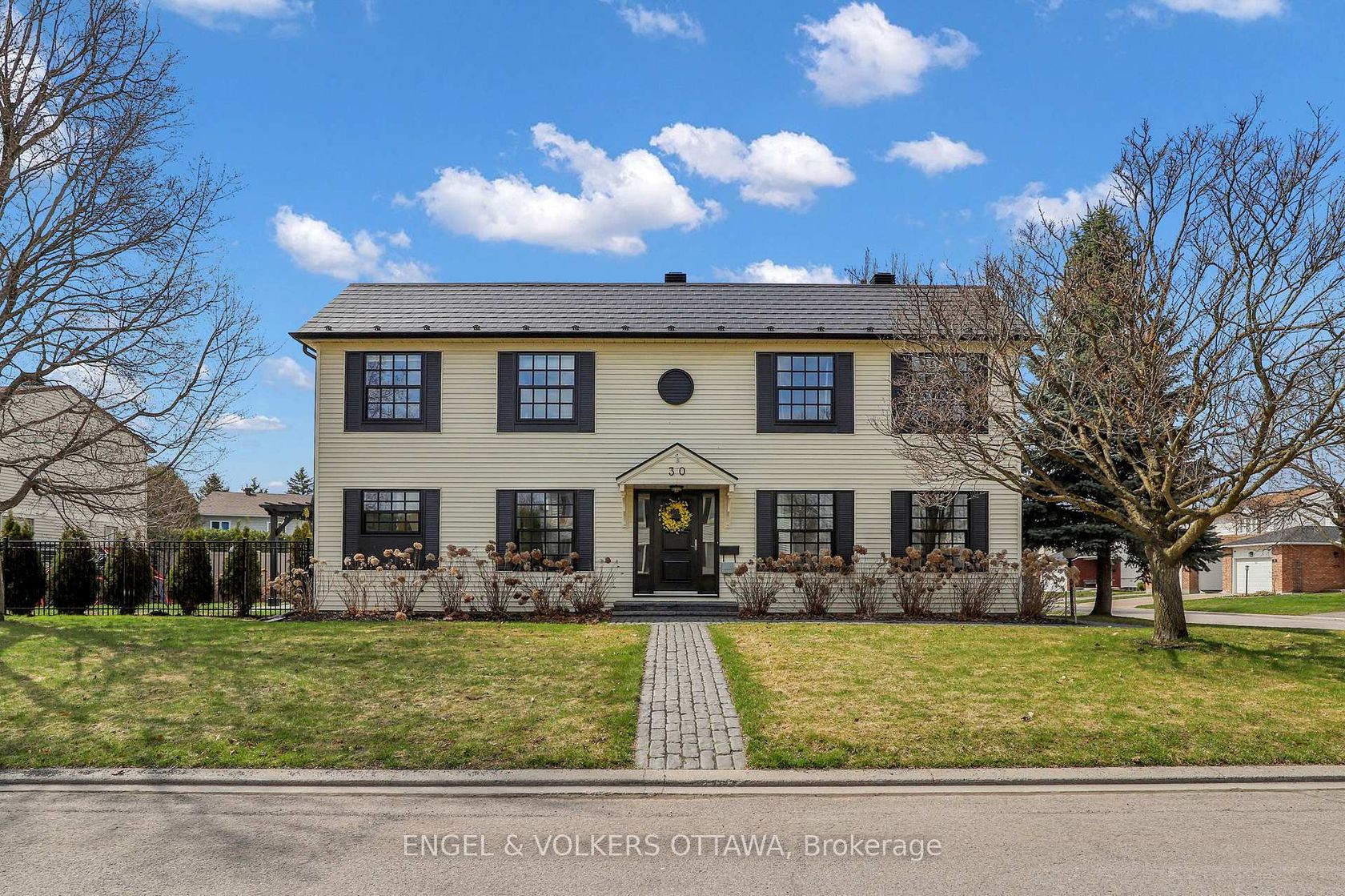 30 Birkett Street, Nepean (Heritage Park), Ottawa 