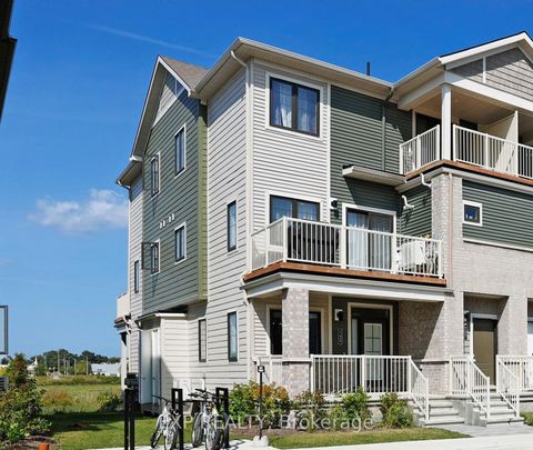 Photo 0 at 757 Chromite Private, Nepean (Heritage Park), Ottawa