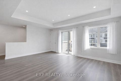 Photo 4 at 757 Chromite Private, Nepean (Heritage Park), Ottawa