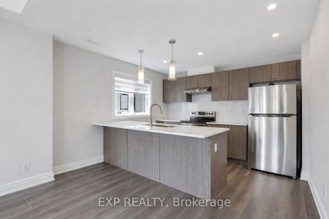 Photo 6 at 757 Chromite Private, Nepean (Heritage Park), Ottawa