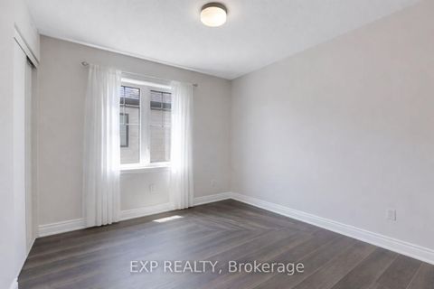 Photo 14 at 757 Chromite Private, Nepean (Heritage Park), Ottawa