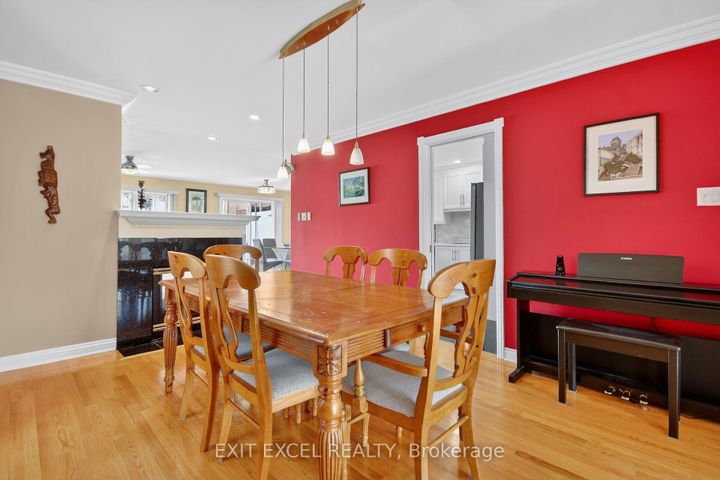 Photo 8 at 1093-B Normandy Normandy Crescent, Nepean (Carleton Heights), Ottawa