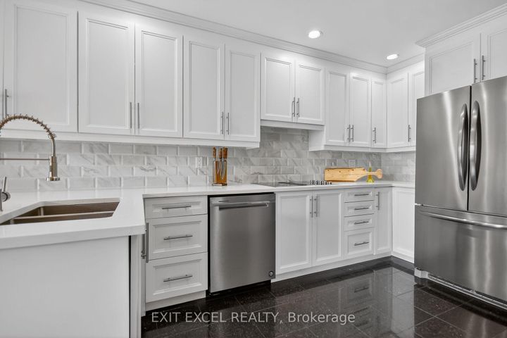 Photo 18 at 1093-B Normandy Normandy Crescent, Nepean (Carleton Heights), Ottawa