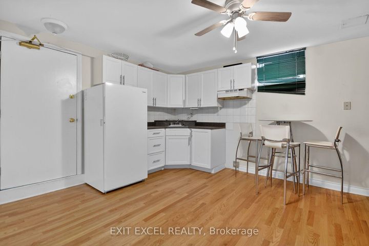 Photo 40 at 1093-B Normandy Normandy Crescent, Nepean (Carleton Heights), Ottawa