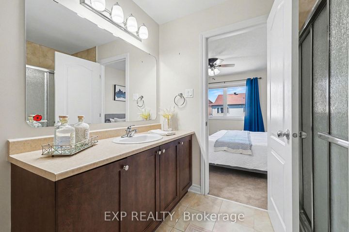 Photo 18 at 282 Broxburn Crescent, Nepean (Heritage Park), Ottawa