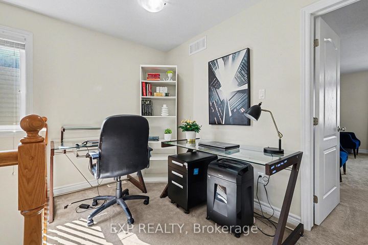 Photo 21 at 282 Broxburn Crescent, Nepean (Heritage Park), Ottawa