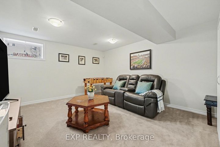 Photo 28 at 282 Broxburn Crescent, Nepean (Heritage Park), Ottawa