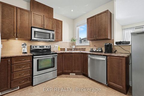 Photo 11 at 282 Broxburn Crescent, Nepean (Heritage Park), Ottawa