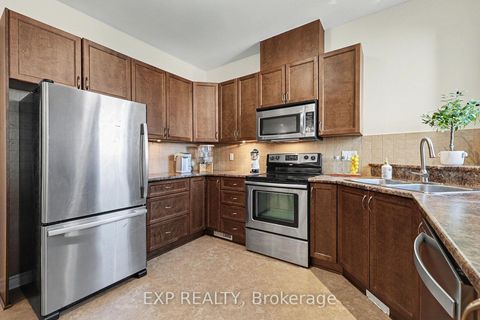 Photo 12 at 282 Broxburn Crescent, Nepean (Heritage Park), Ottawa