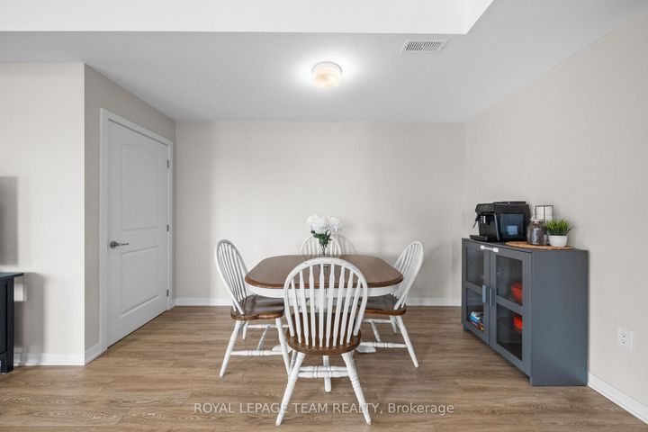 Photo 13 at 722 Parnian Private, Nepean (Half Moon Bay), Ottawa