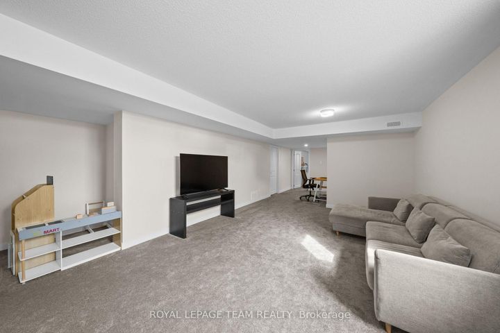 Photo 25 at 722 Parnian Private, Nepean (Half Moon Bay), Ottawa