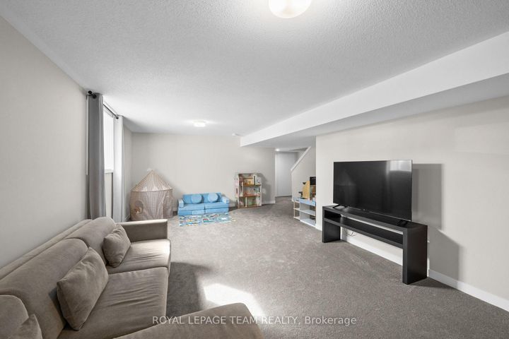 Photo 26 at 722 Parnian Private, Nepean (Half Moon Bay), Ottawa
