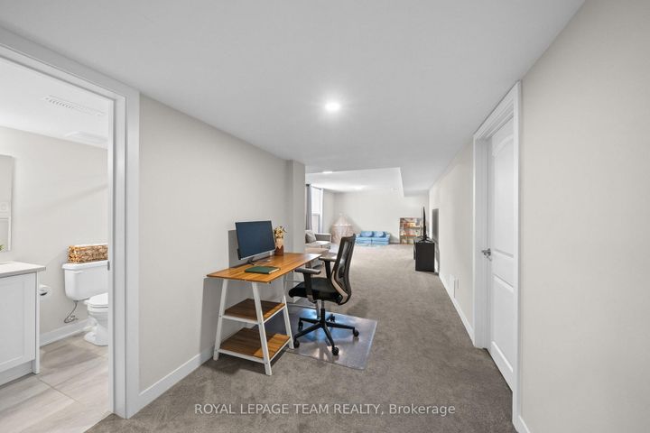 Photo 28 at 722 Parnian Private, Nepean (Half Moon Bay), Ottawa