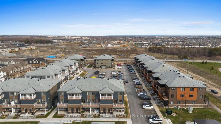 Photo 35 at 722 Parnian Private, Nepean (Half Moon Bay), Ottawa