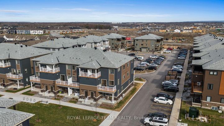Photo 36 at 722 Parnian Private, Nepean (Half Moon Bay), Ottawa