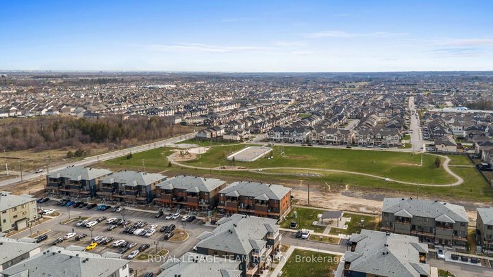 Photo 38 at 722 Parnian Private, Nepean (Half Moon Bay), Ottawa