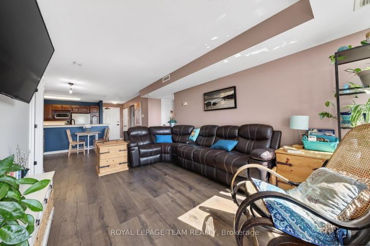 Photo 24 at 811 - 120 Grant Carman Drive, Nepean (Mooneys Bay/Revelstoke), Ottawa