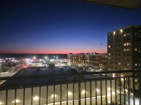 Photo 5 at 811 - 120 Grant Carman Drive, Nepean (Mooneys Bay/Revelstoke), Ottawa