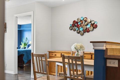 Photo 17 at 811 - 120 Grant Carman Drive, Nepean (Mooneys Bay/Revelstoke), Ottawa