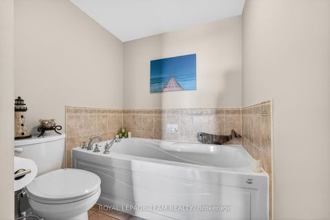Photo 32 at 811 - 120 Grant Carman Drive, Nepean (Mooneys Bay/Revelstoke), Ottawa