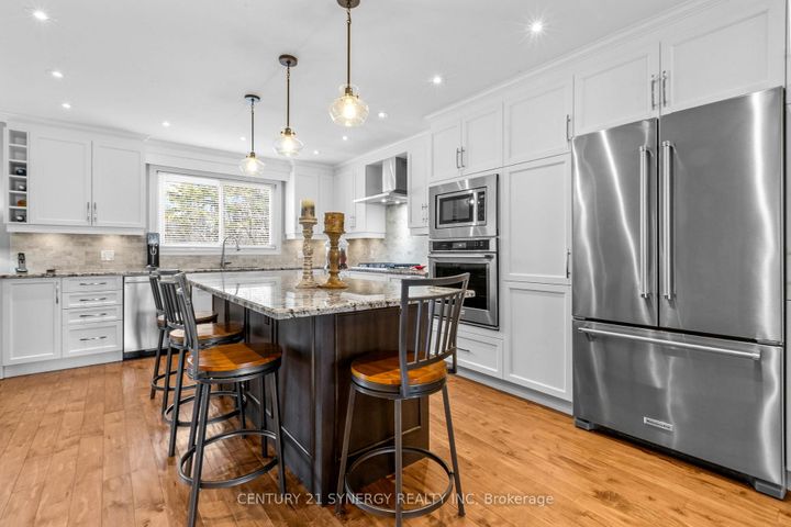 Photo 11 at 40 Brockington Crescent, Nepean (Tanglewood), Ottawa