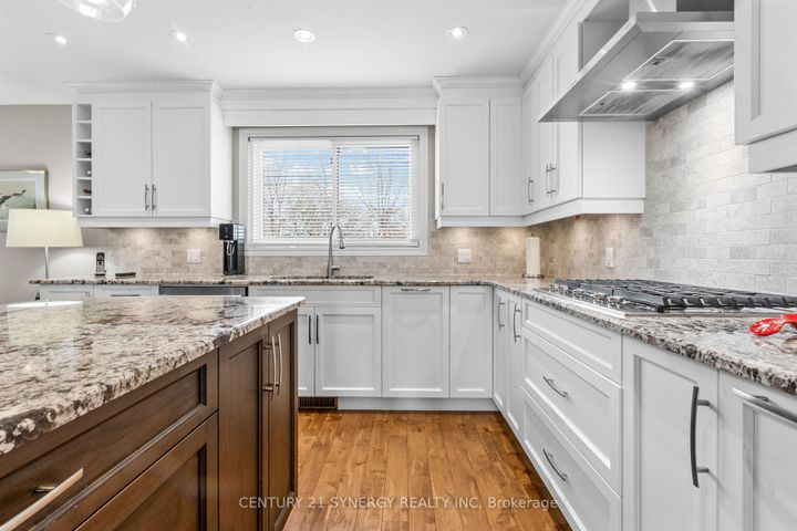 Photo 13 at 40 Brockington Crescent, Nepean (Tanglewood), Ottawa