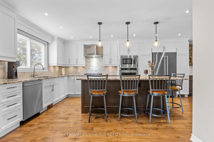 Photo 18 at 40 Brockington Crescent, Nepean (Tanglewood), Ottawa