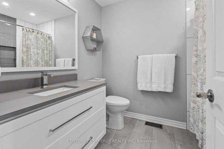 Photo 28 at 40 Brockington Crescent, Nepean (Tanglewood), Ottawa