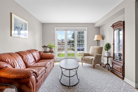 Photo 6 at 40 Brockington Crescent, Nepean (Tanglewood), Ottawa