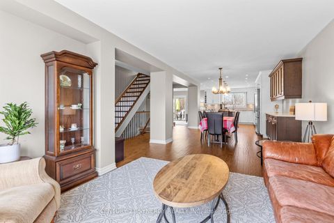 Photo 7 at 40 Brockington Crescent, Nepean (Tanglewood), Ottawa