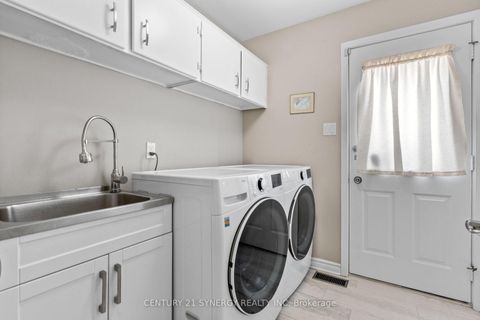 Photo 24 at 40 Brockington Crescent, Nepean (Tanglewood), Ottawa