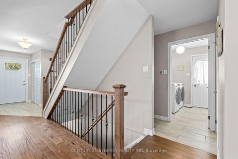 Photo 38 at 40 Brockington Crescent, Nepean (Tanglewood), Ottawa
