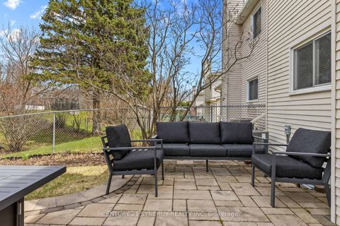 Photo 43 at 40 Brockington Crescent, Nepean (Tanglewood), Ottawa