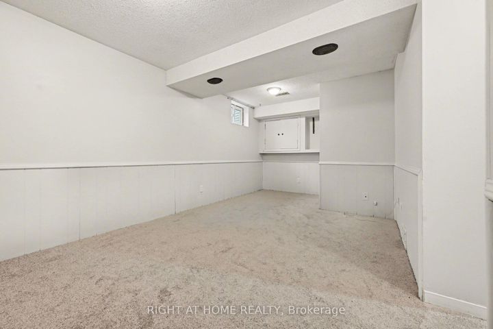 Photo 17 at 6 Wolfgang Drive, Nepean (Knollsbrook), Ottawa