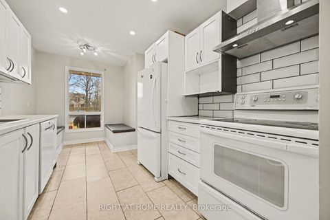 Photo 7 at 6 Wolfgang Drive, Nepean (Knollsbrook), Ottawa