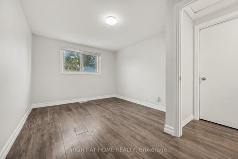 Photo 13 at 6 Wolfgang Drive, Nepean (Knollsbrook), Ottawa