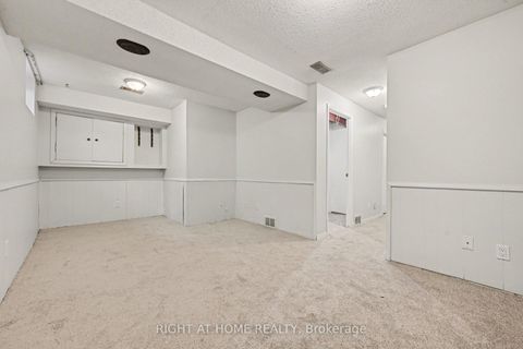 Photo 16 at 6 Wolfgang Drive, Nepean (Knollsbrook), Ottawa