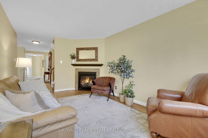 Photo 7 at 207 Beatrice Drive, Nepean (Longfields), Ottawa