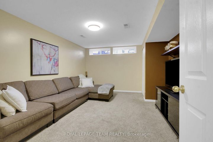 Photo 30 at 207 Beatrice Drive, Nepean (Longfields), Ottawa