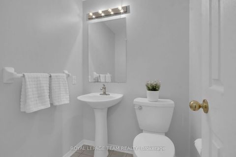 Photo 15 at 207 Beatrice Drive, Nepean (Longfields), Ottawa